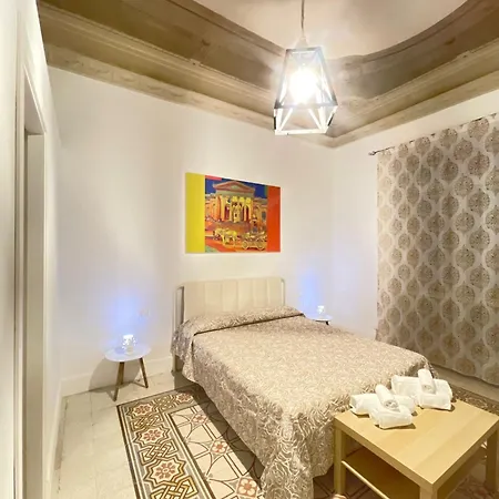 Hotiday Dante Aparthotel Palermo